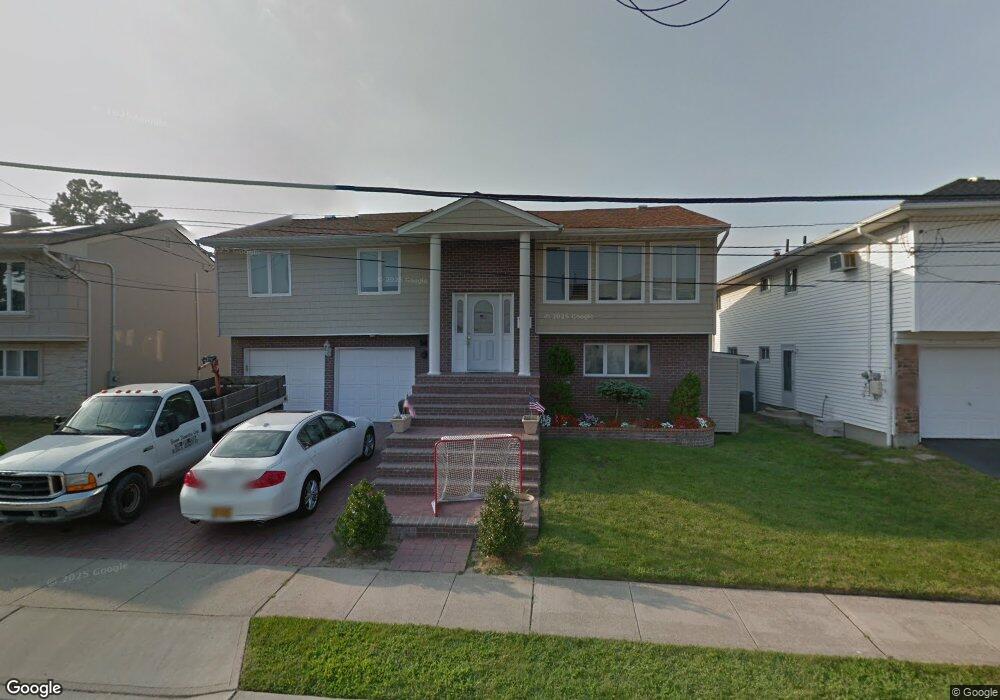 155 Cecelia Place, Oceanside, NY 11572 - photo 1