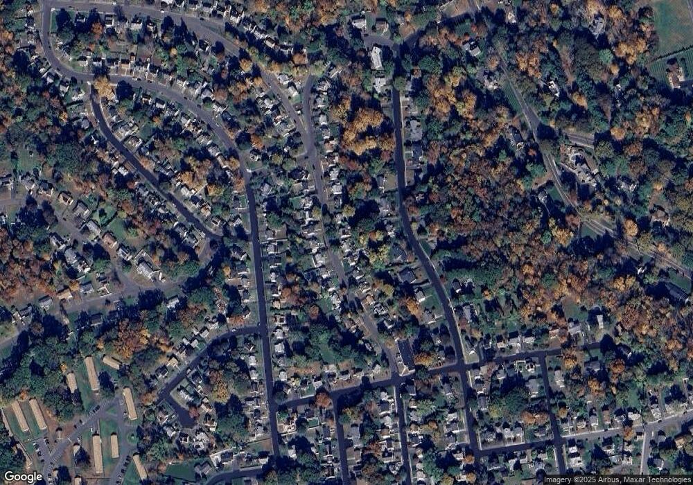 211 Quinn St, Naugatuck, CT 06770 - photo 1