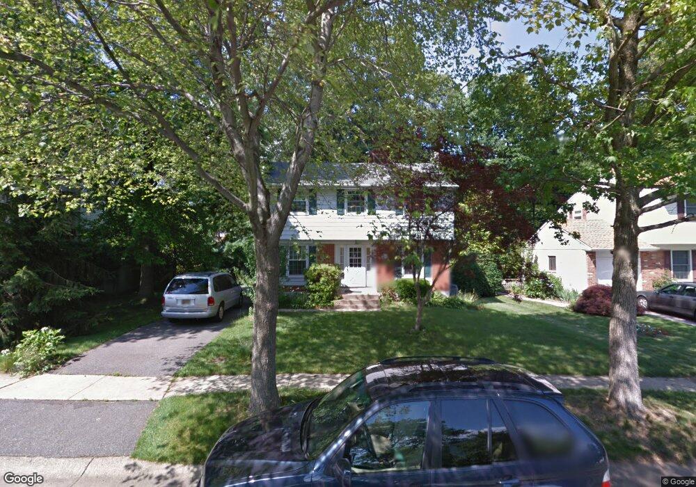 711 Walnutree Ln, Claymont, DE 19703 - photo 1