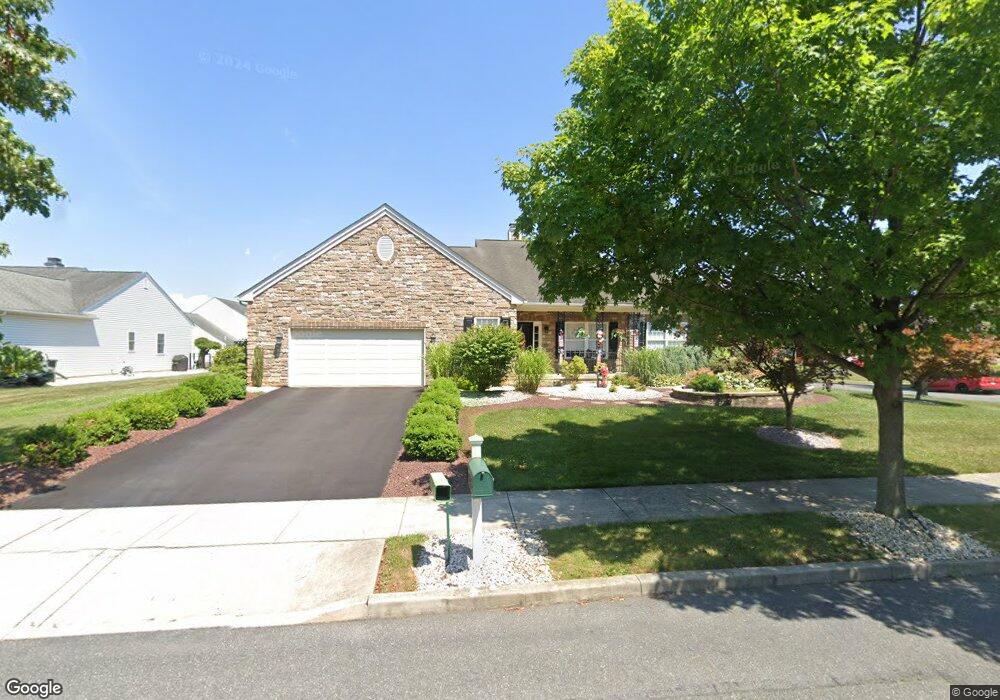 1117 Foxview Dr, Bethlehem, PA 18017 - photo 1