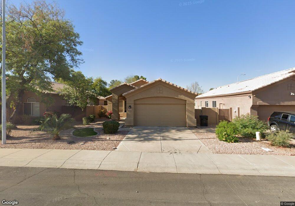 220 S Pineview Place, Chandler, AZ 85226 - photo 1