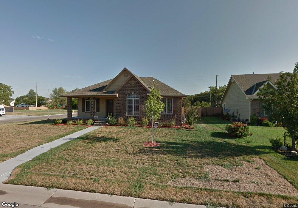 904 S James Ct, Maize, KS 67101 - photo 1