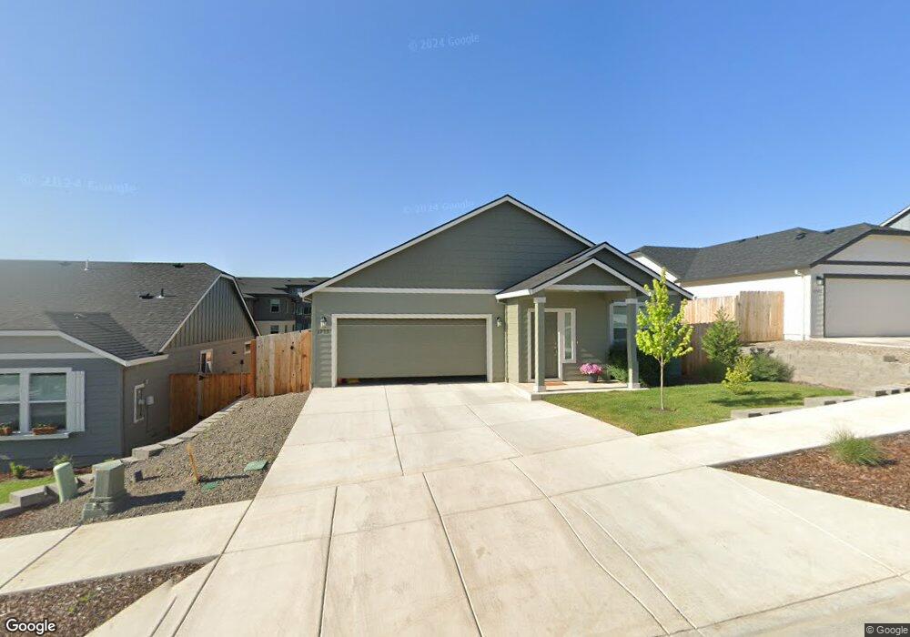 1735 Carrera Cir, Medford, OR 97504 - photo 1