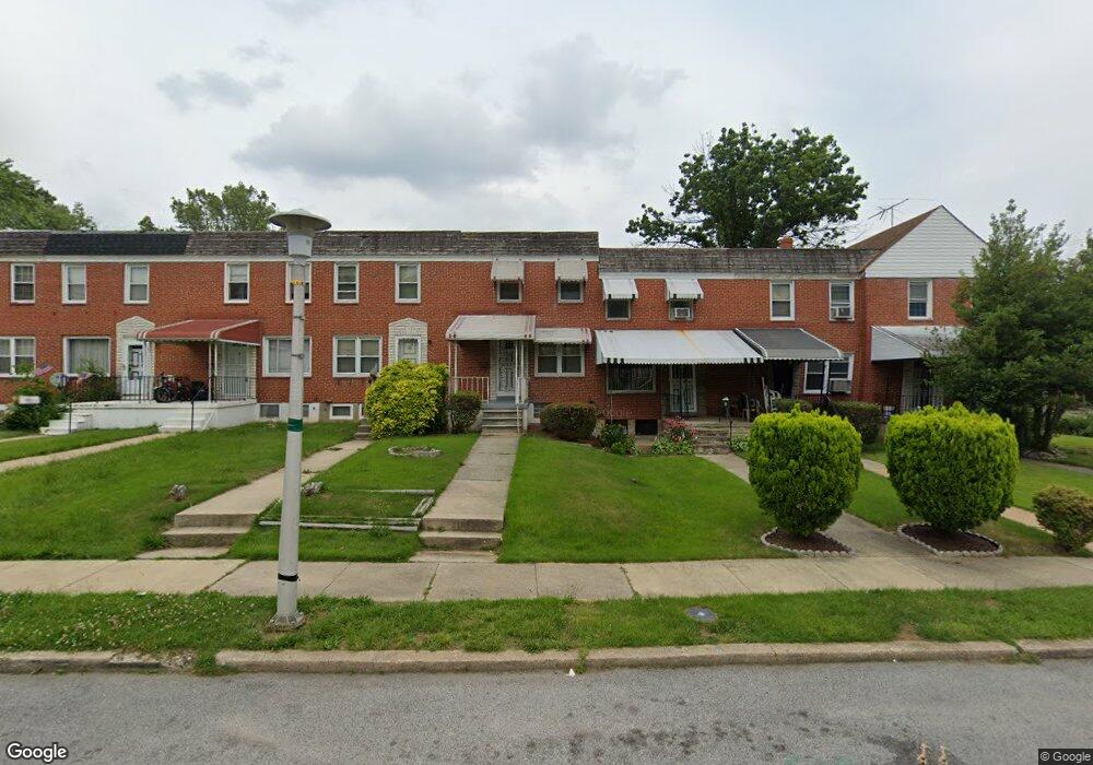 573 Lucia Ave, Baltimore, MD 21229 - photo 1