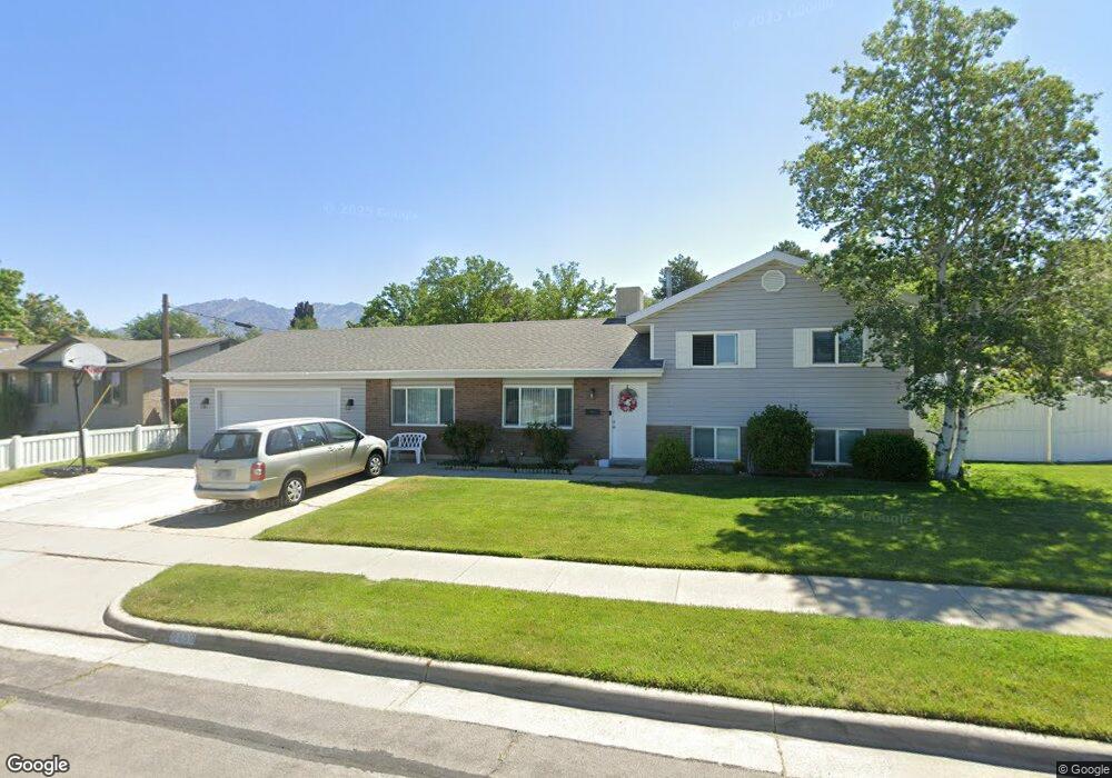 8409 Hill Haven Ln, Sandy, UT 84093 - photo 1