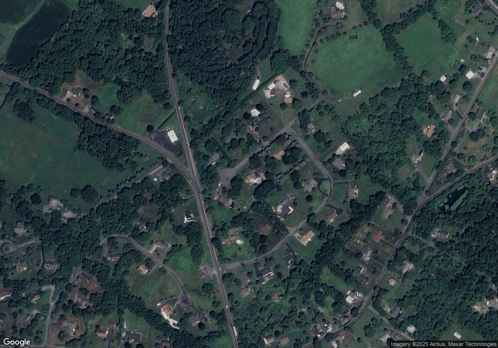 5265 Elgin Dr, Emmaus, PA 18049 - photo 1