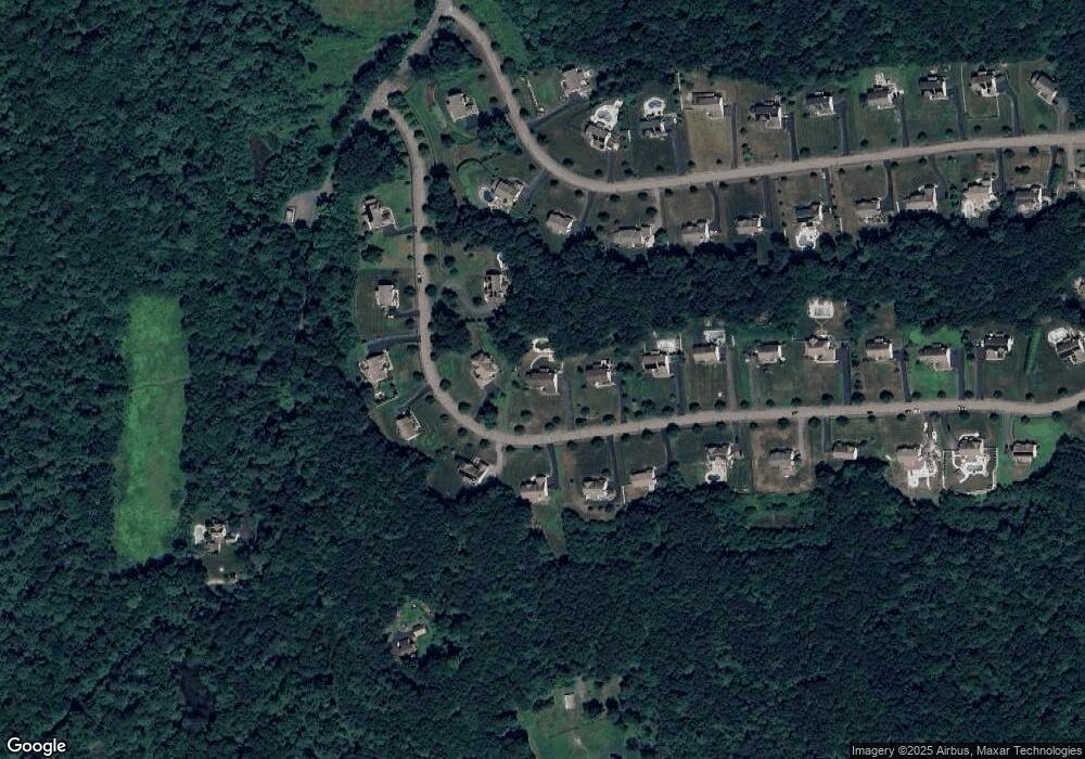 10 Howarth Dr, Upton, MA 01568 - photo 1