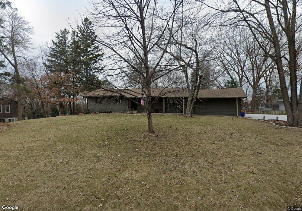 5330 Michaele Ln, Minnetonka, MN 55345 - photo 1