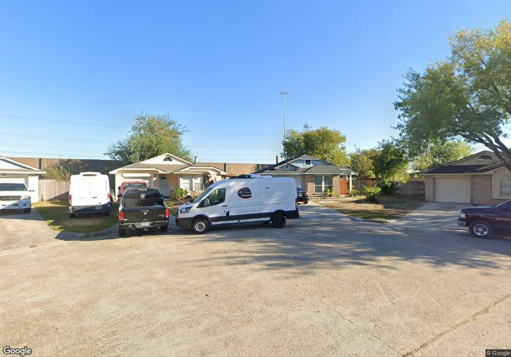 11022 Beaver Trail Dr, Houston, TX 77086 - photo 1