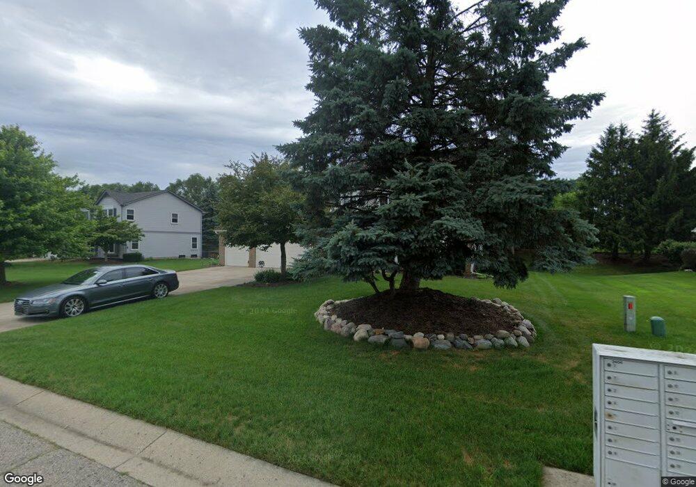 2553 West Bloomfield Oaks Dr, West Bloomfield, MI 48324 - photo 1