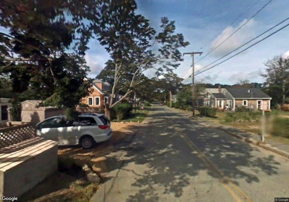 332 Vineyard Ave, Edgartown, MA 02539 - photo 1