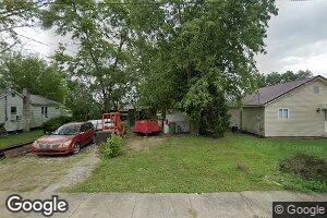 608 E Samuel St, Christopher, IL 62822