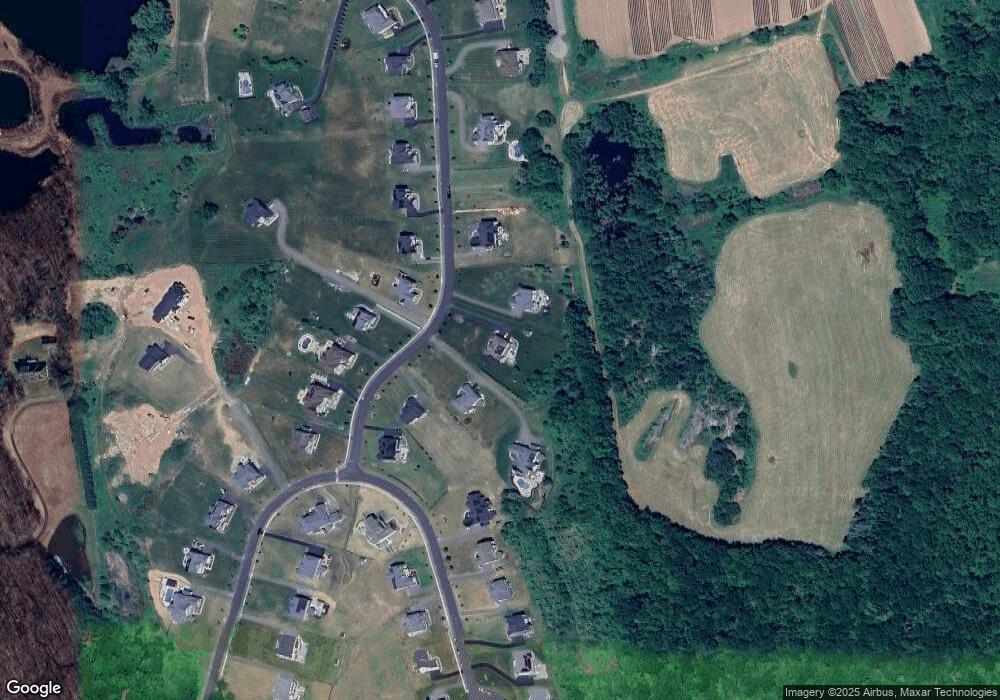 182 Pembroke Terrace, Glastonbury, CT 06033 - photo 1