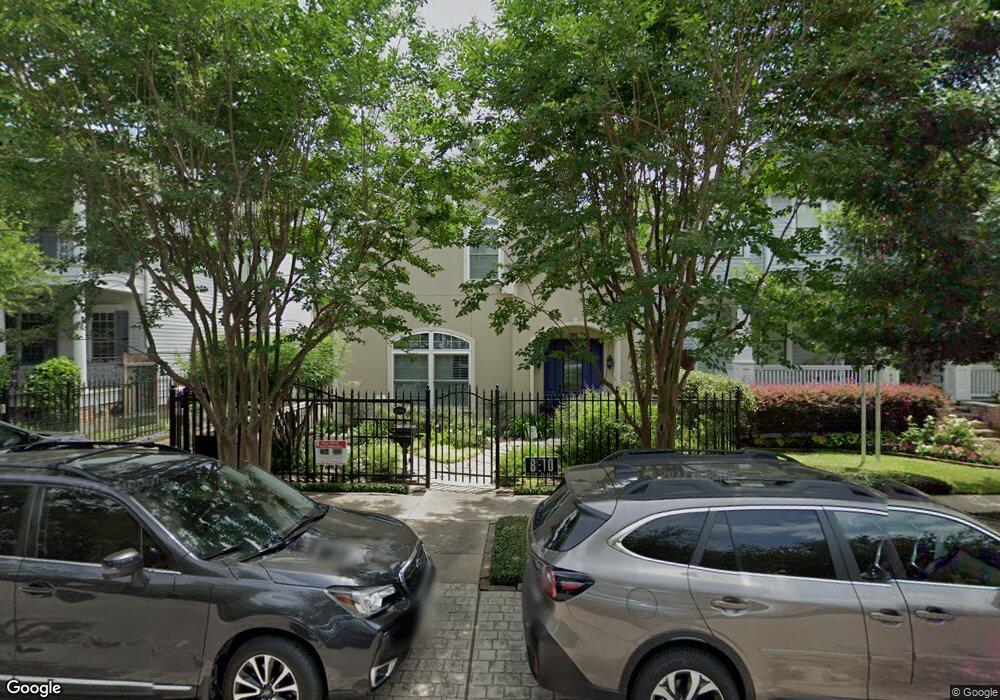 636 E 10th 1/2 St, Houston, TX 77008 - photo 1
