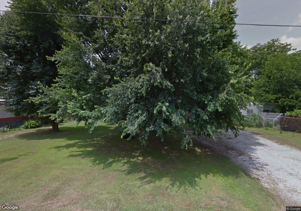 127 Shelton St, Linden, TN 37096 - photo 1