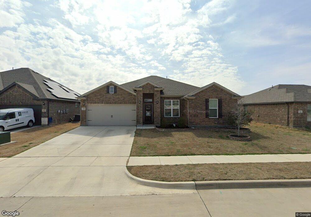 1468 Eagle Nest Dr, Azle, TX 76020 - photo 1