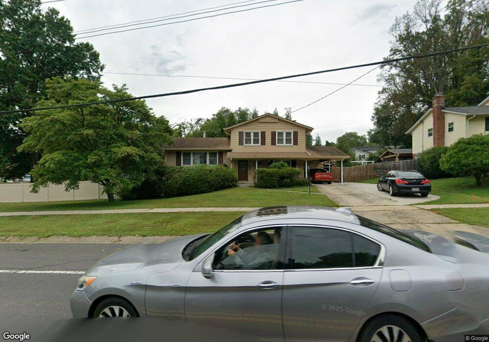 5300 Russett Rd, Rockville, MD 20853 - photo 1