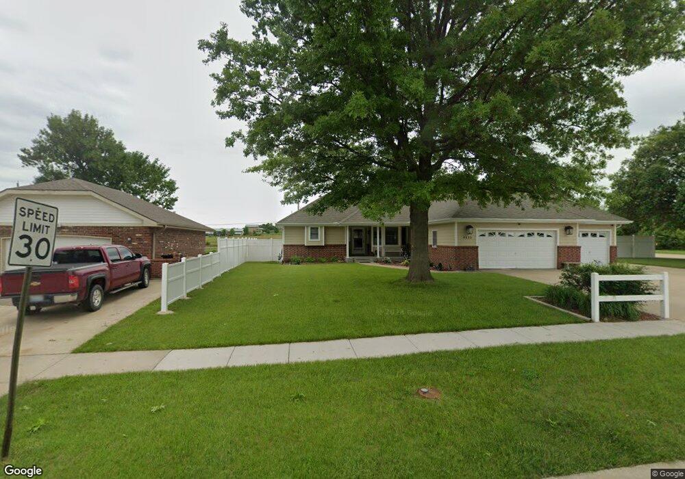 4311 SW 43rd St, Topeka, KS 66610 - photo 1