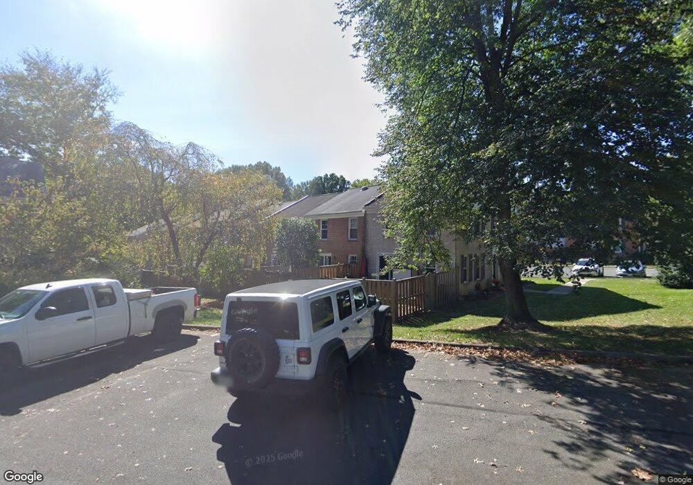 11862 Saint Trinians Ct, Reston, VA 20191 - photo 1