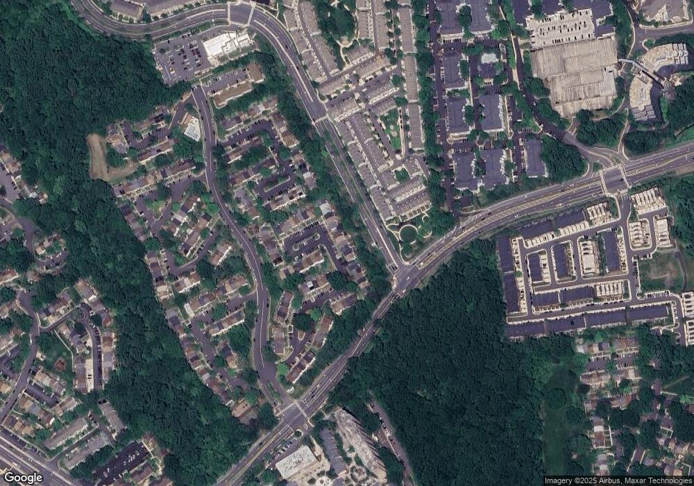 3037 White Birch Ct, Fairfax, VA 22031 - photo 1