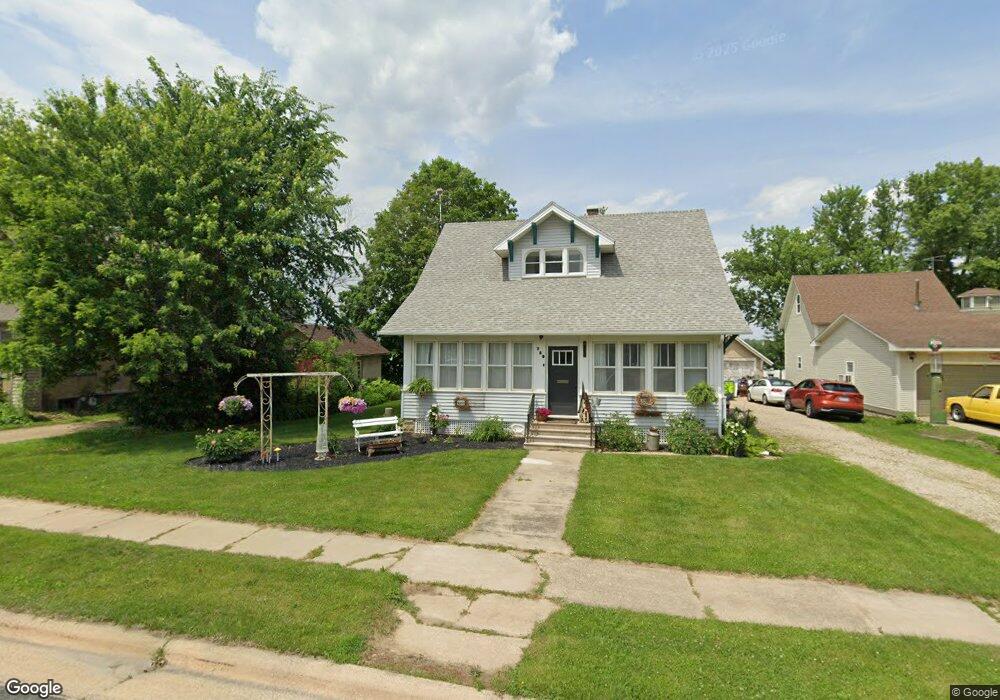 780 W 3rd St, Zumbrota, MN 55992 - photo 1