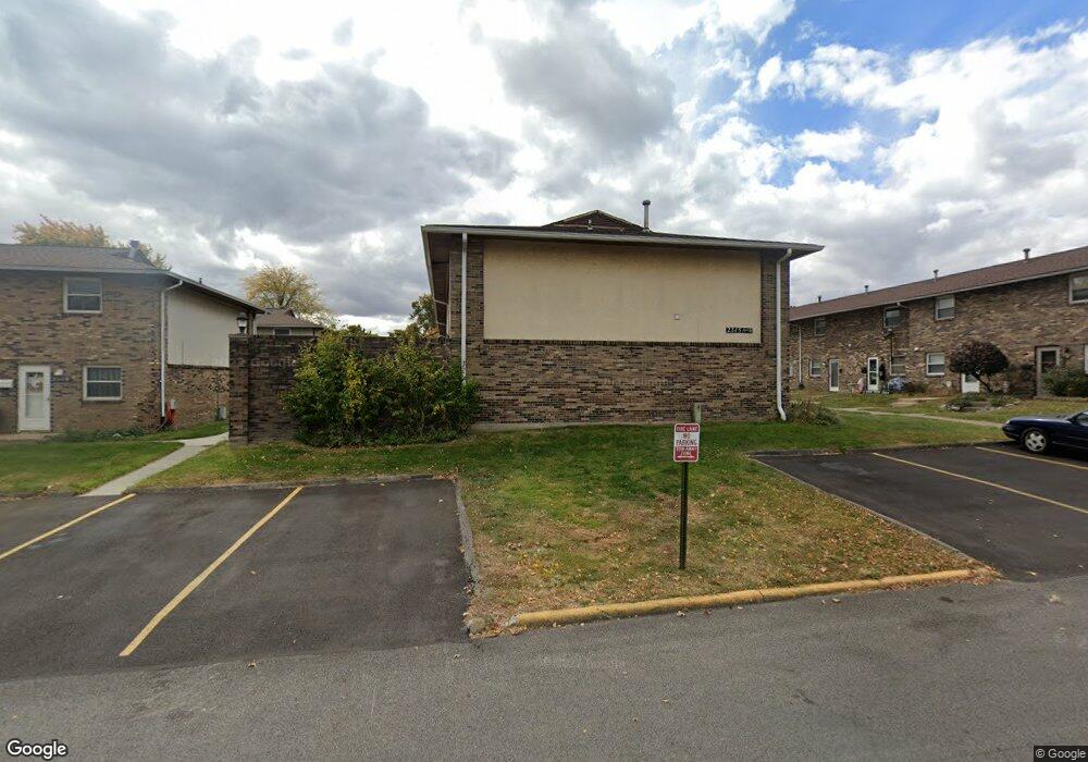 2315 Woodbrook Cir N unit G, Columbus, OH 43223 - photo 1