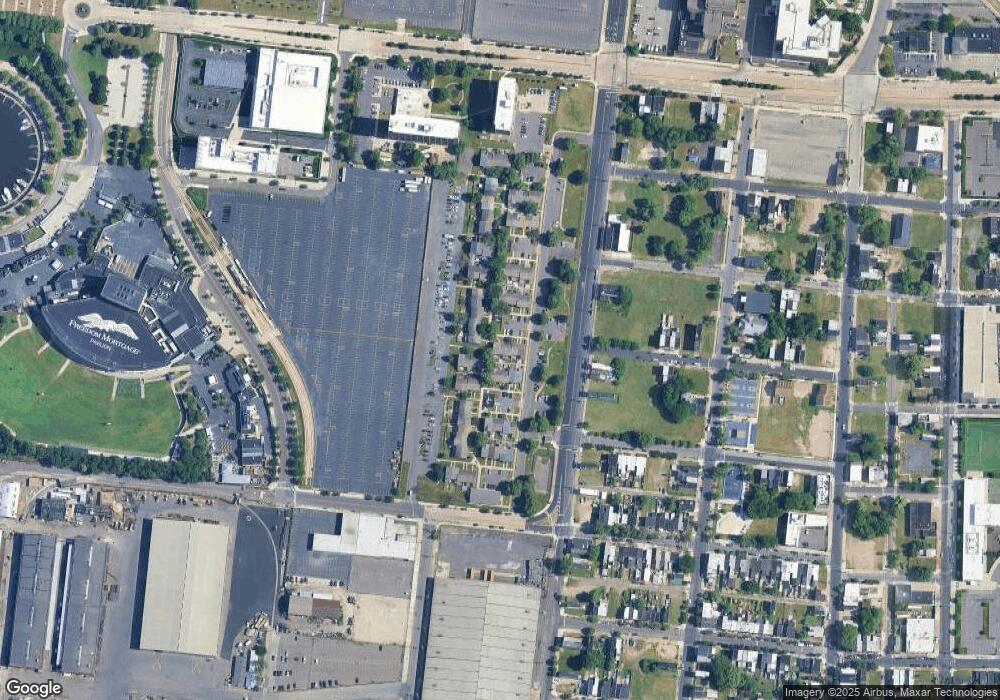 202 Washington Ct, Camden, NJ 08103 - photo 1