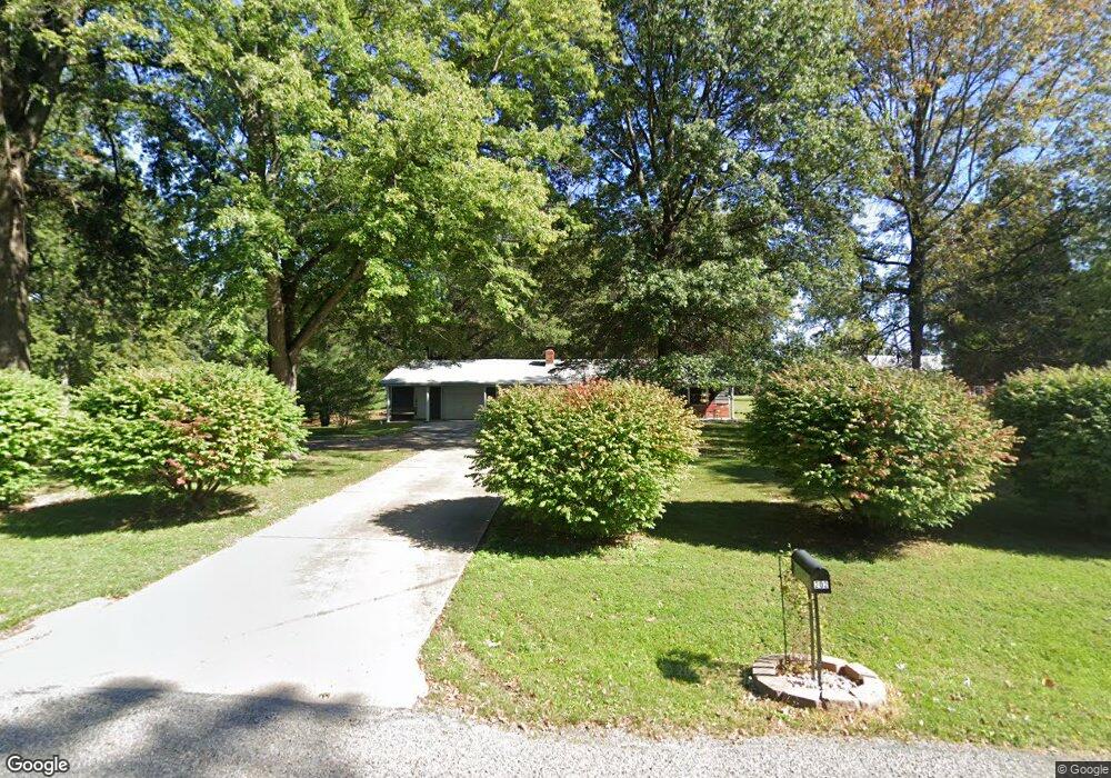 202 N Wilson Heights Rd, Collinsville, IL 62234 - photo 1
