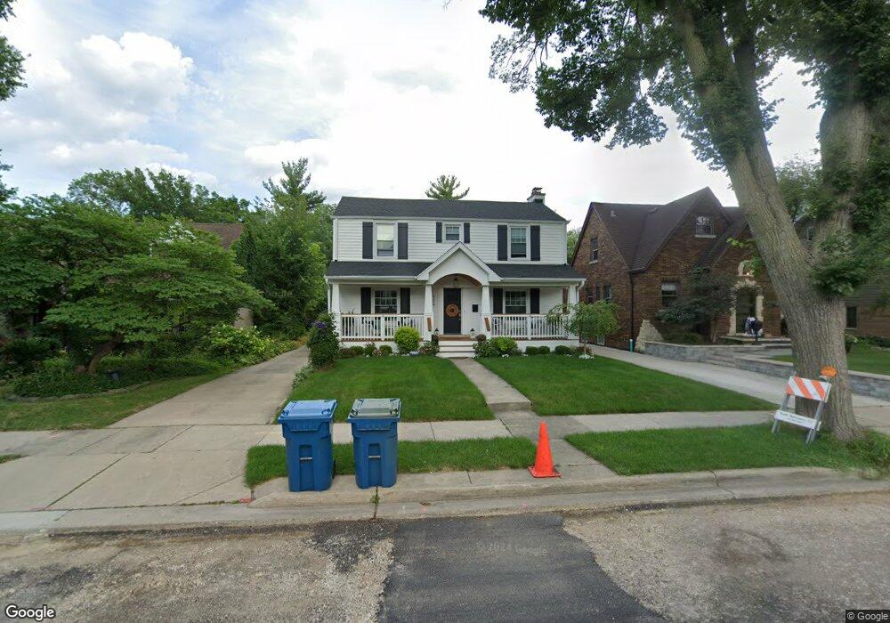 429 S Fairfield Ave, Elmhurst, IL 60126 - photo 1