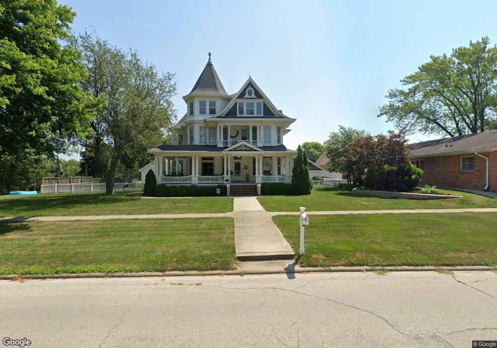 1107 S Elm St, Shenandoah, IA 51601 - photo 1