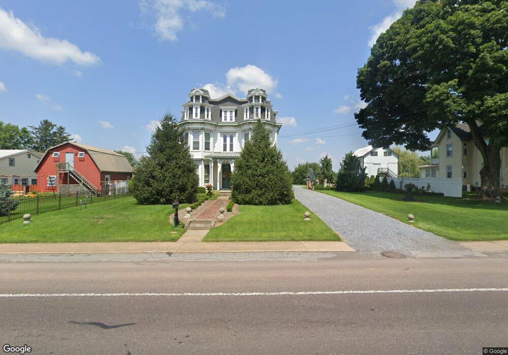 161 E Main St, Leola, PA 17540 - photo 1