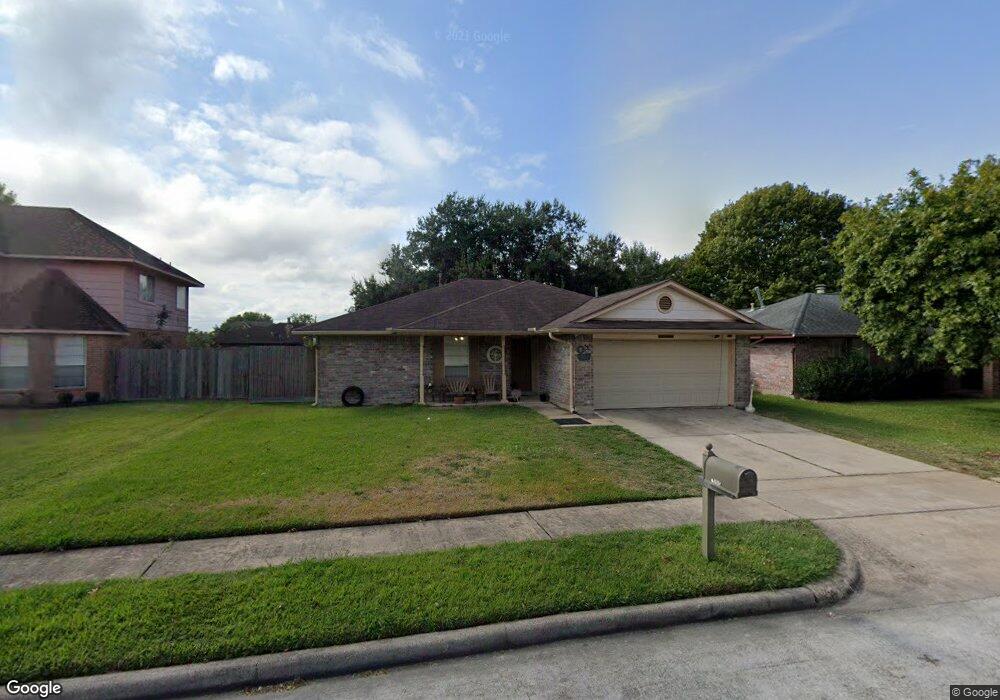 11010 Lettie Ct, Houston, TX 77075 - photo 1