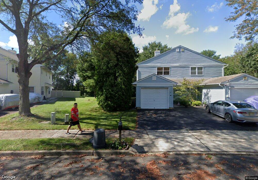 10 Pebble Rd, East Windsor, NJ 08520 - photo 1