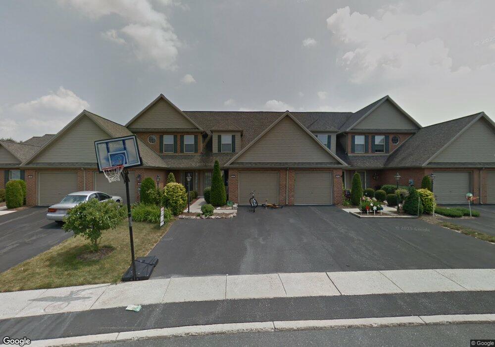 165 Lee Ann Ct, Enola, PA 17025 - photo 1