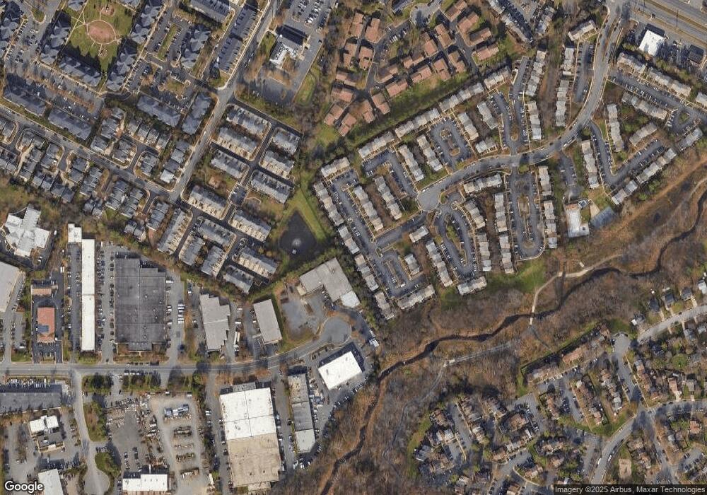 4194 Pleasant Meadow Ct, Chantilly, VA 20151 - photo 1