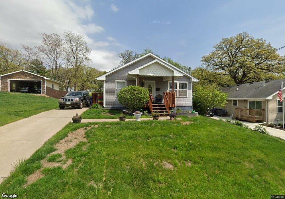 915 23rd St, Des Moines, IA 50312 - photo 1