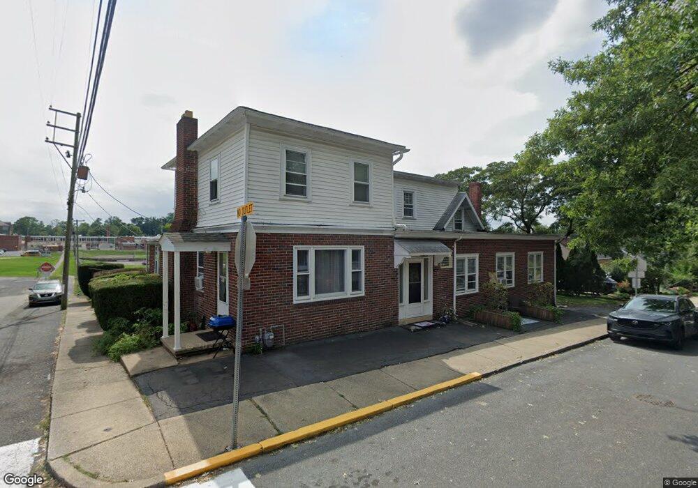 1000 Maple Ave, Lancaster, PA 17603 - photo 1