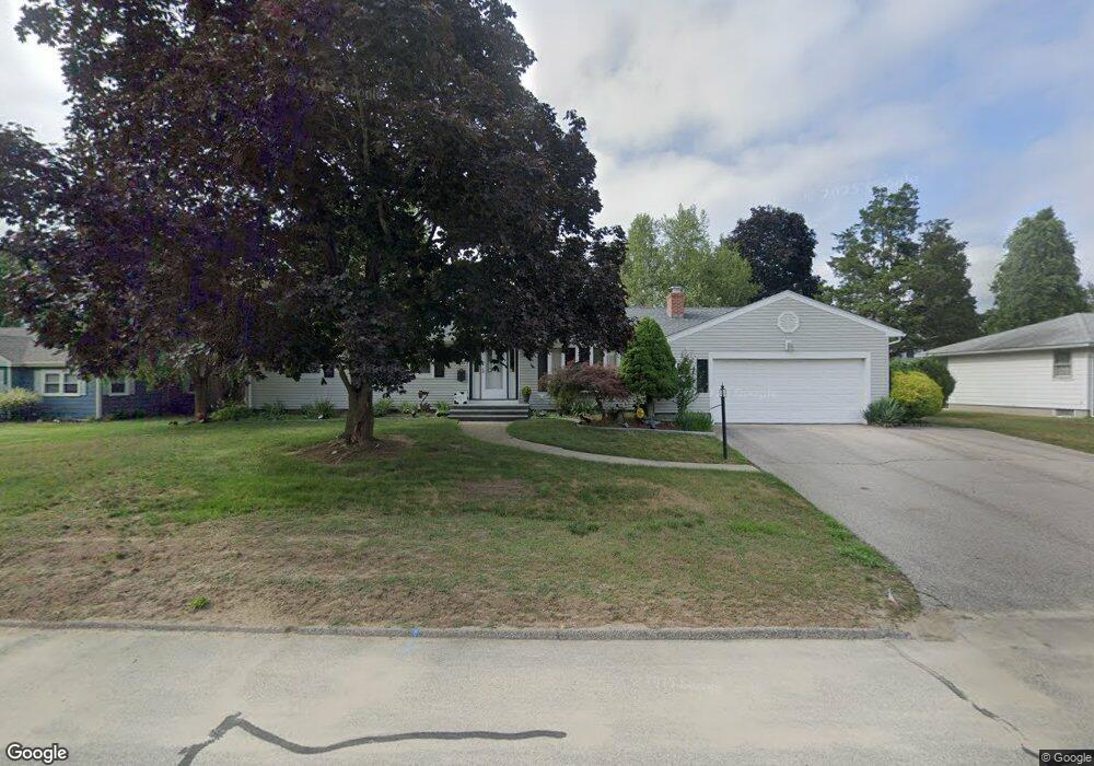 510 Algonquin Dr, Warwick, RI 02888 - photo 1