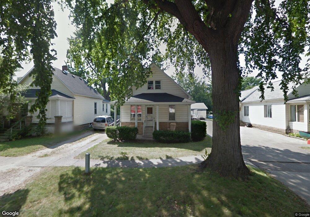 1923 10th St, Port Huron, MI 48060 - photo 1