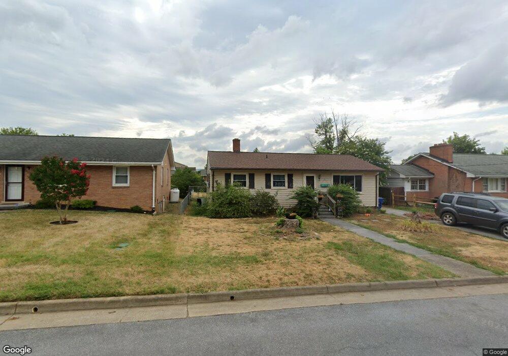1218 Commonwealth Ave, Front Royal, VA 22630 - photo 1