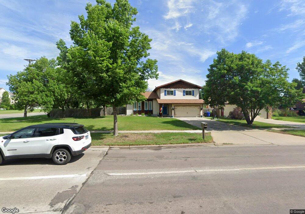 2413 17th Ave S, Fargo, ND 58103 - photo 1