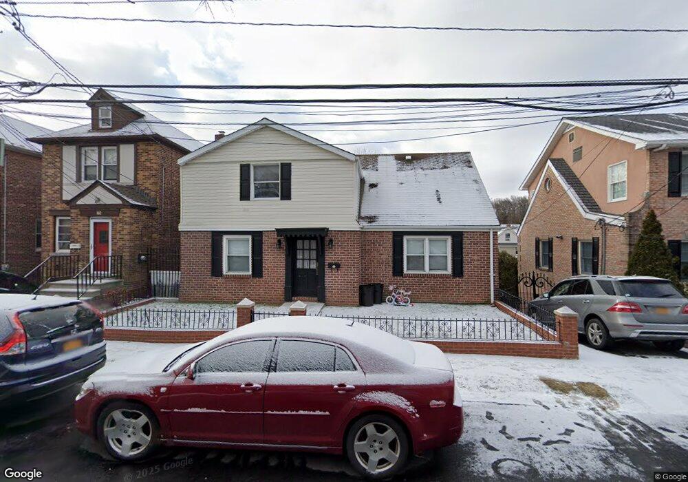 31 King Ave, Yonkers, NY 10704 - photo 1