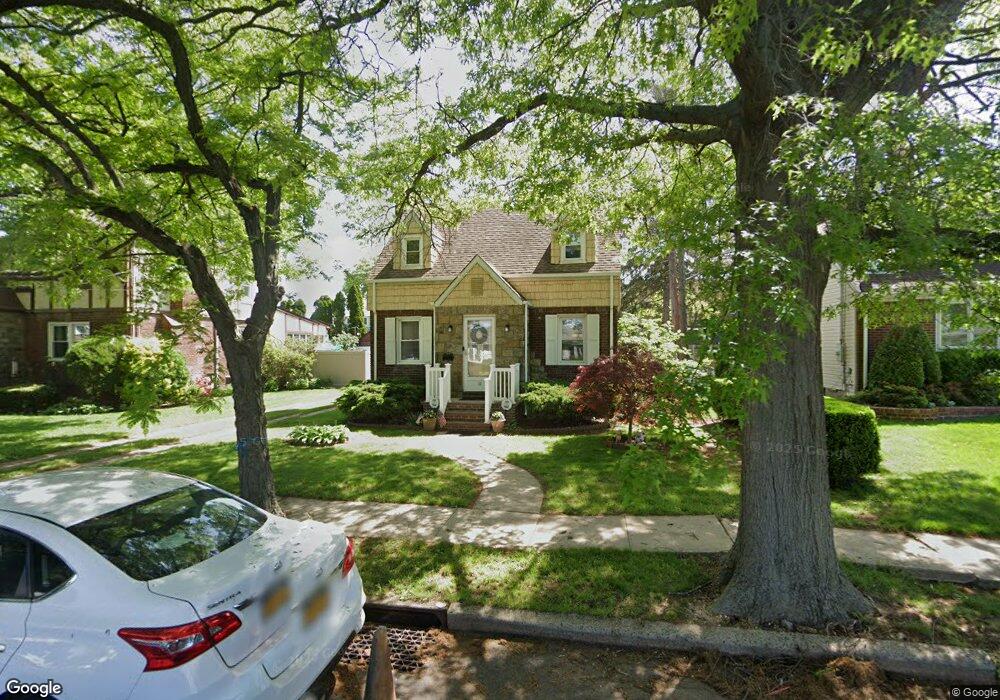 26 Daffodil Ave, Franklin Square, NY 11010 - photo 1