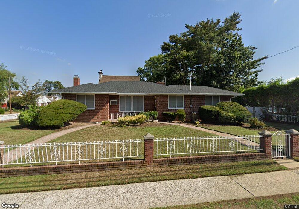 285 Eagle Ave, West Hempstead, NY 11552 - photo 1