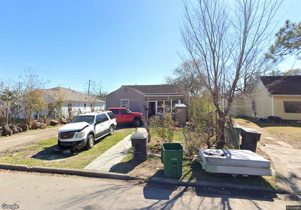 7542 Greendowns St, Houston, TX 77087 - photo 1