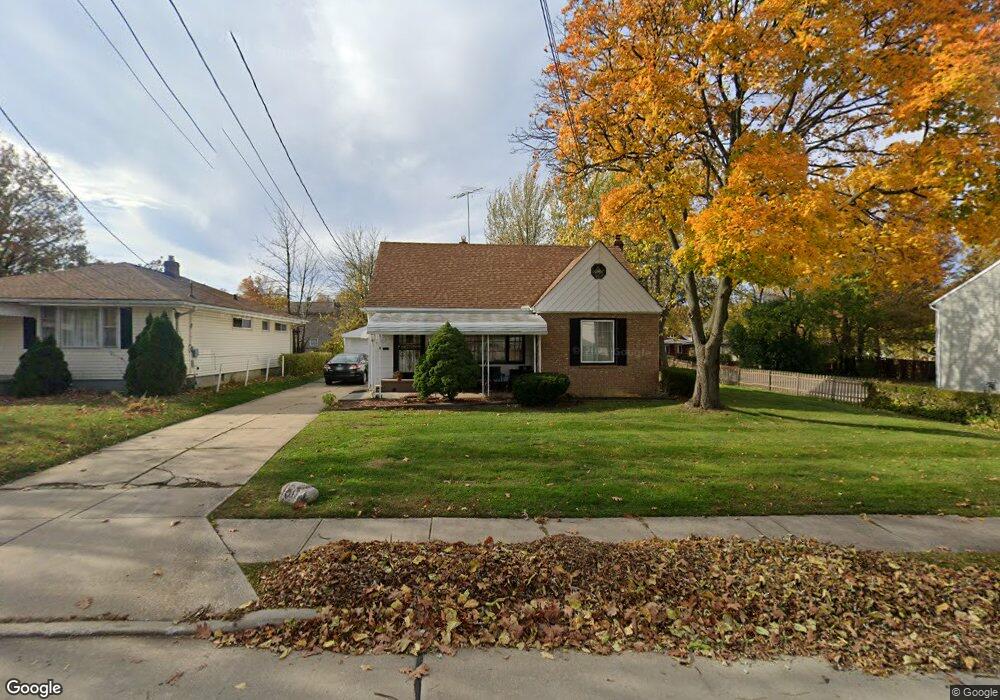 1802 Robindale St, Wickliffe, OH 44092 - photo 1