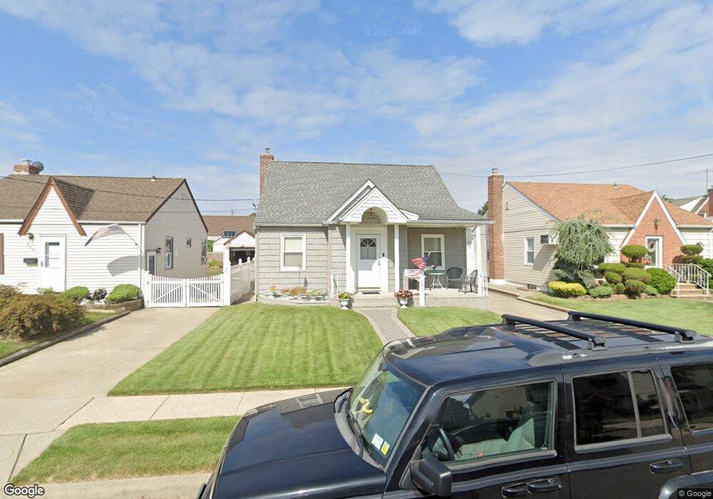 280 James St, Franklin Square, NY 11010 - photo 1