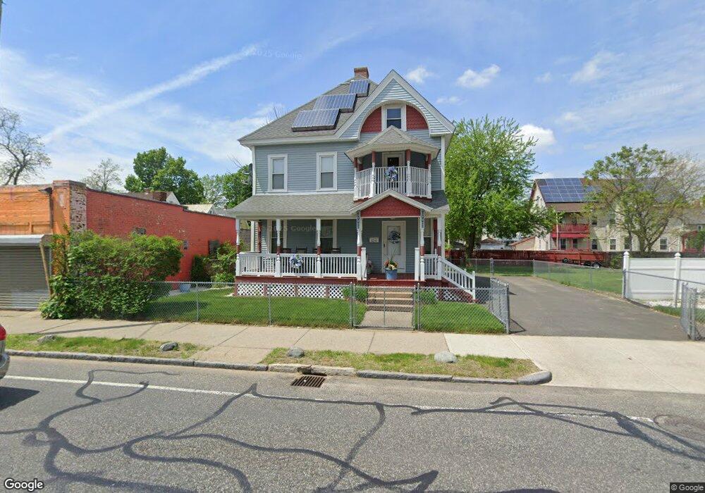 324 Bay St, Springfield, MA 01109 - photo 1