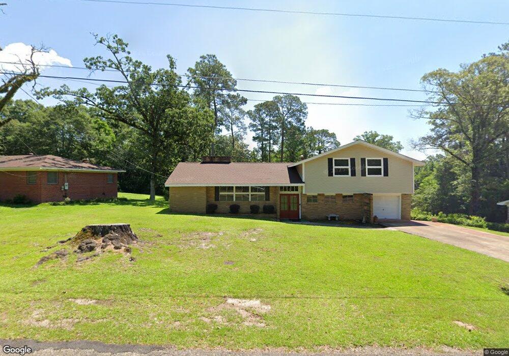8 Oak Crest Dr, Laurel, MS 39440 - photo 1