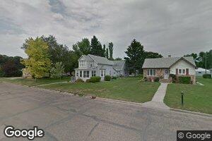 304 Elizabeth St, Cavalier, ND 58220
